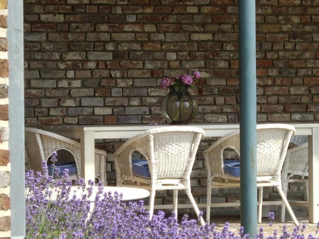 B&B Schoon Goed Gingelom エクステリア 写真